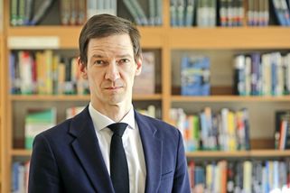 Česká armáda se vejde na stadion Lužánky, na druhý den války nic nezbyde. Řešením je obnovení vojenské služby, říká expert